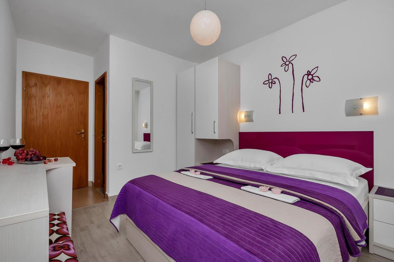 Apartments Ratko Tučepi Стая снимка