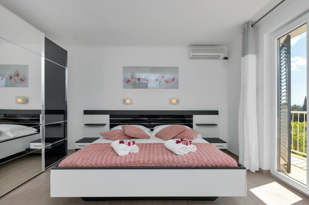 Apartments Ratko Tučepi Екстериор снимка