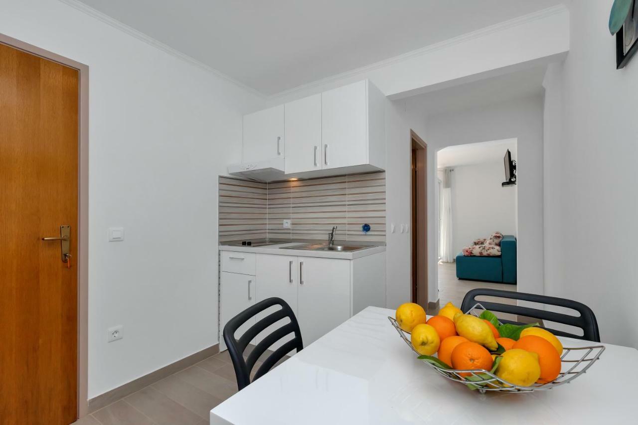 Apartments Ratko Tučepi Екстериор снимка